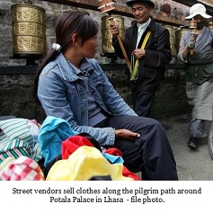 Street vendors in Lhasa targeted amid ‘clean up’ the streets campaign